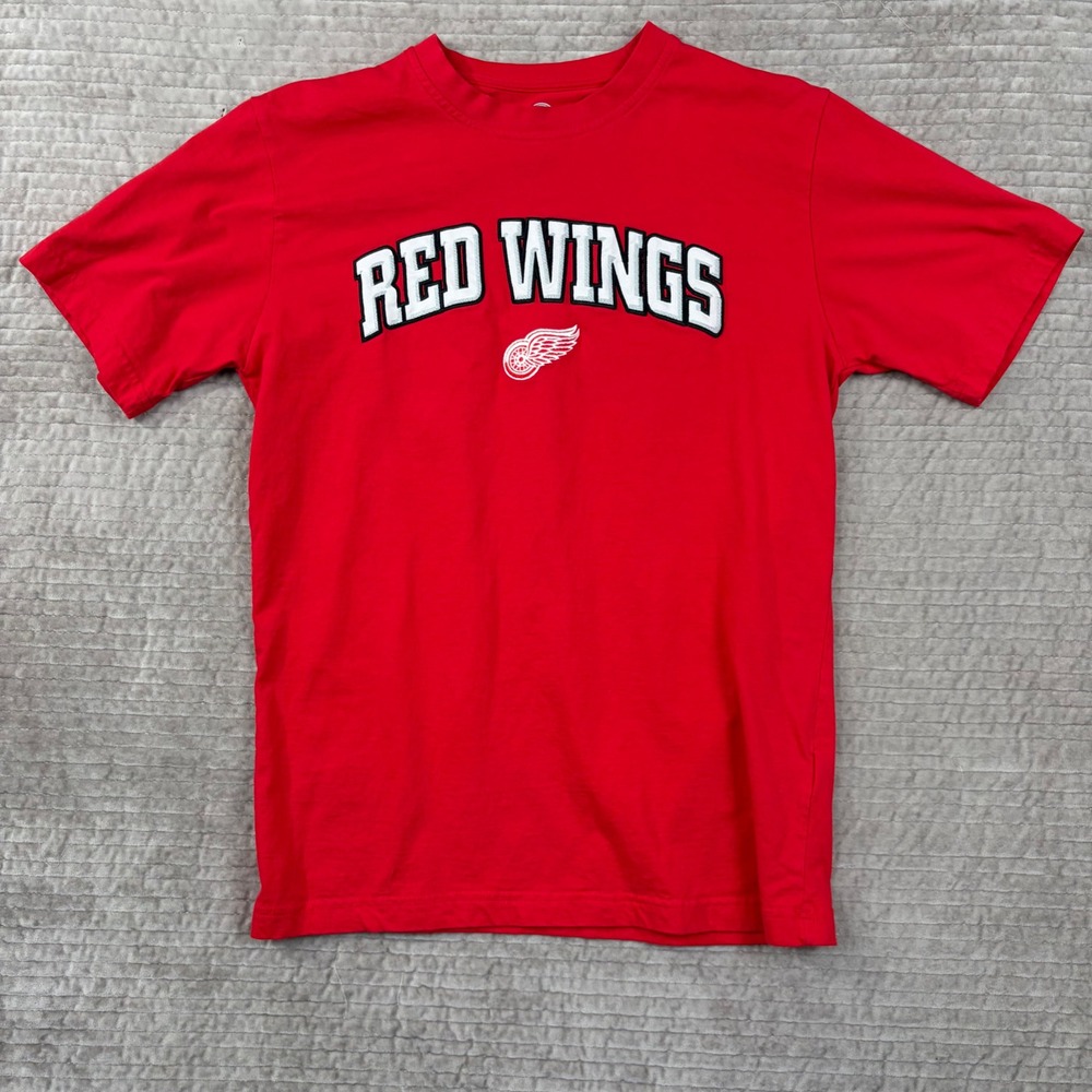 Detroit Red Wings NHL Knights Apparel Red Graphic T-Shirt Mens Medium Cotton